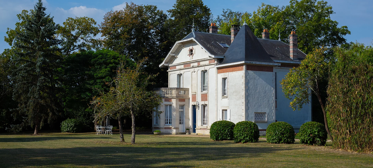 Chateau grand francais Bordeaux